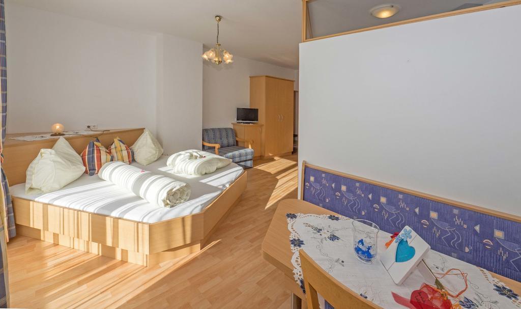 Haus Schluder - Familie Stanitzer Hotel Weissensee Kamer foto