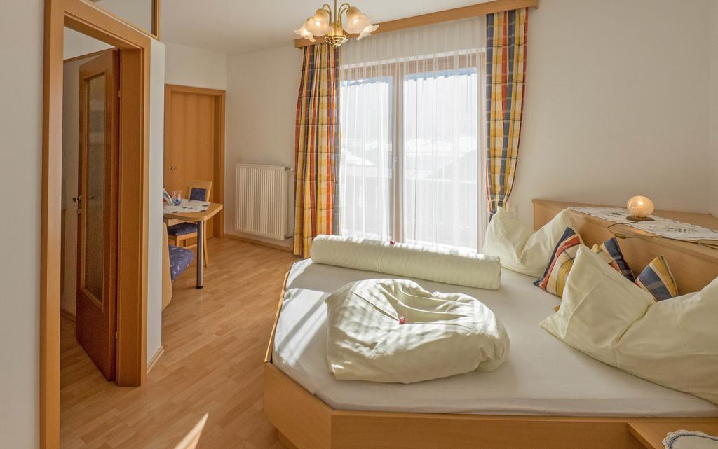 Haus Schluder - Familie Stanitzer Hotel Weissensee Kamer foto