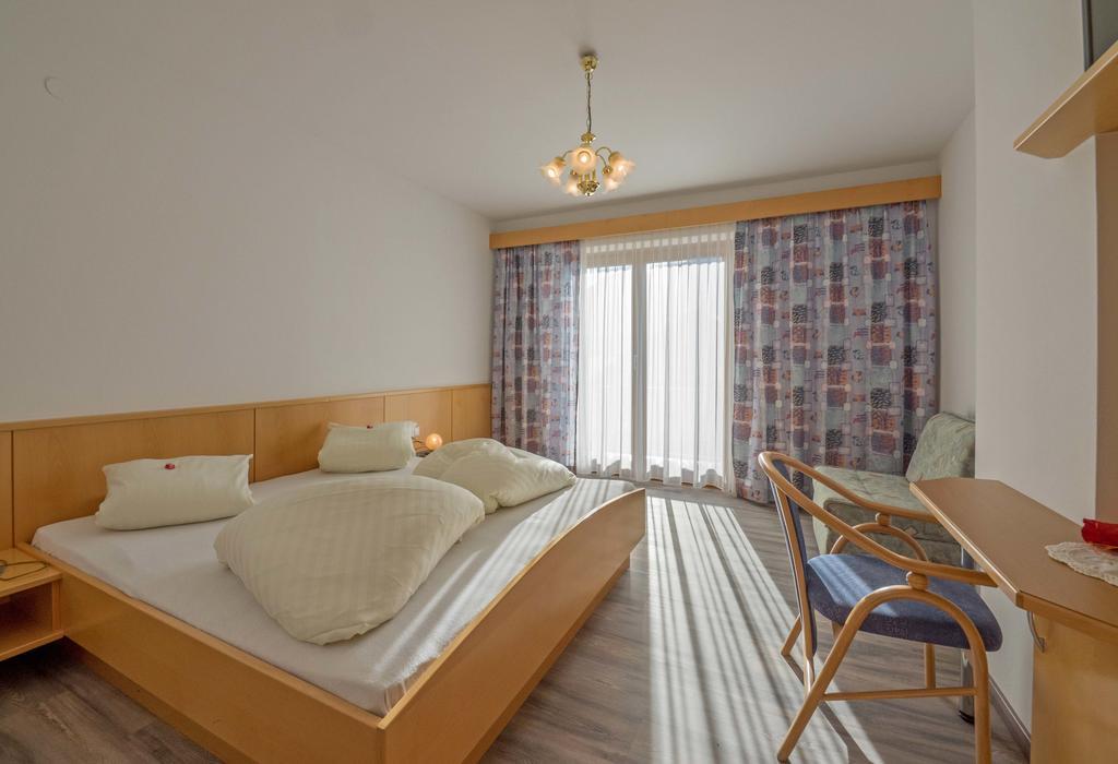 Haus Schluder - Familie Stanitzer Hotel Weissensee Buitenkant foto